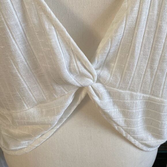 🔥3/$20🔥 Forever 21 lightweight sweater with back cutout size S - Picture 7 of 11